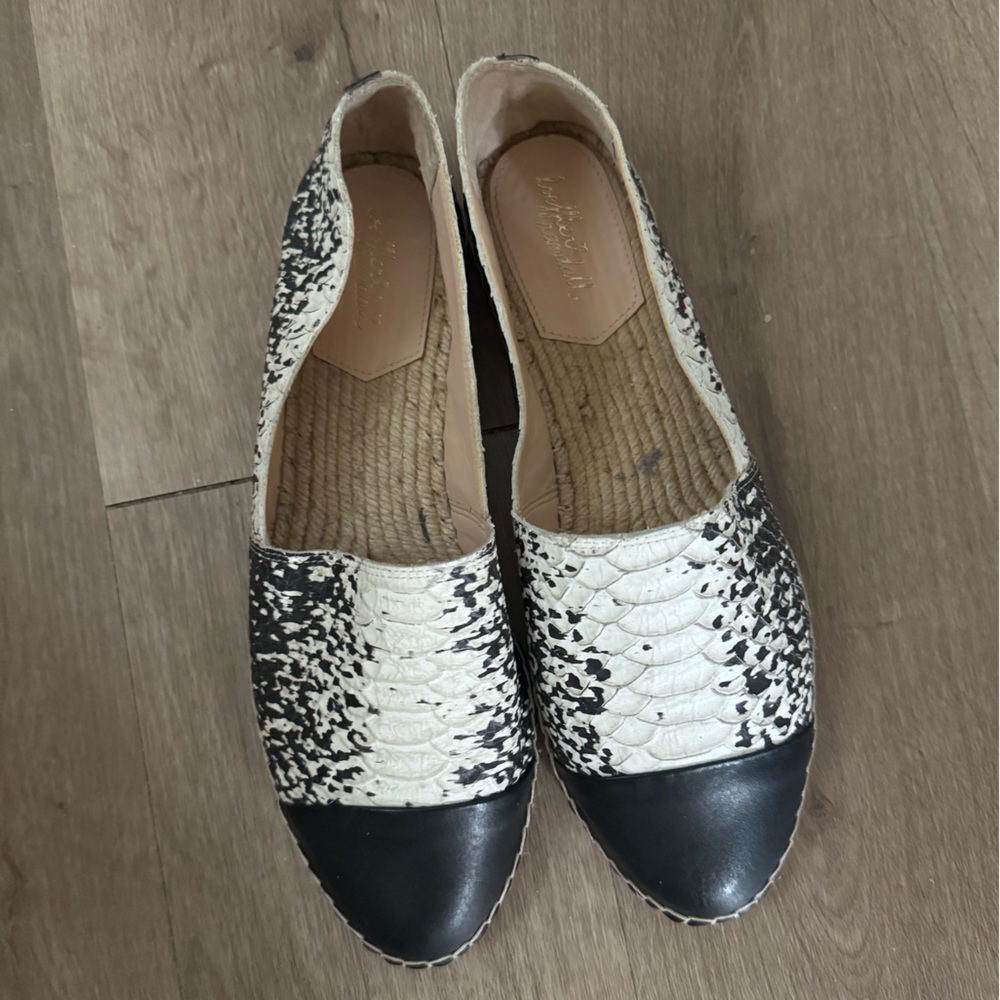 Like New Loeffler Randall Mara Espadrille Black & White Snake Embossed Flats 10